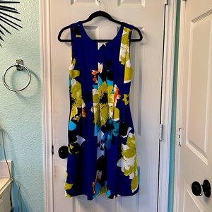 Vince Camuto Fit n Flare Floral Dress size 8